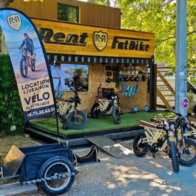 Une devanture sur-mesure pour RSR Bike